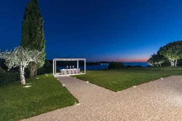 Private Seaside Villa Retreat with Pool in Vrsar