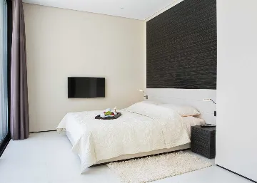 Private Seaside Villa Retreat with Pool in Vrsar