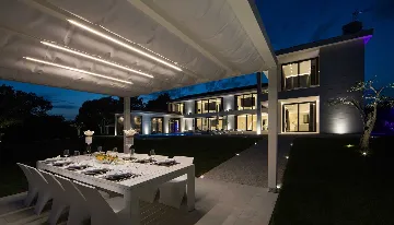 Private Seaside Villa Retreat with Pool in Vrsar