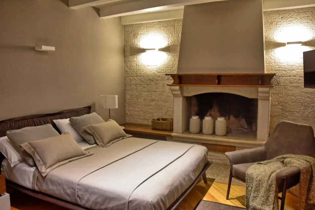 Country Villa Retreat with Pool in Pićan