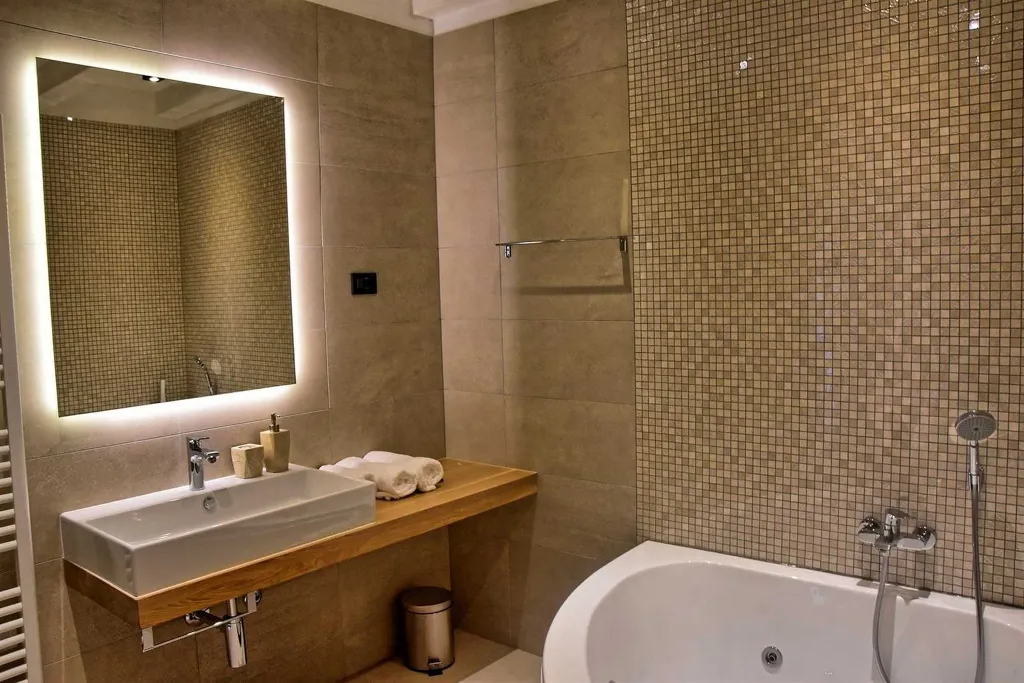 Country Villa Retreat with Pool in Pićan