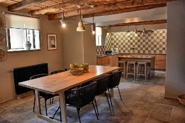 Country Villa Retreat with Pool in Pićan