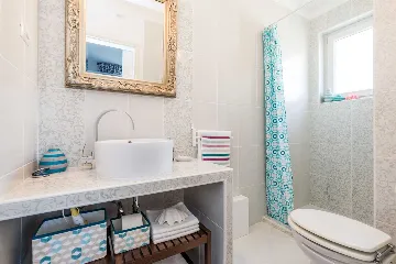 Spacious Villa Retreat with Pool in Višnjan