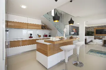 Contemporary Villa with Infinity Pool in Makarska