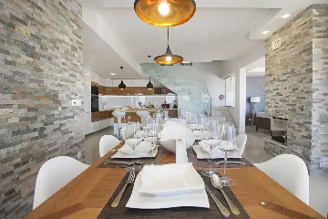 Contemporary Villa with Infinity Pool in Makarska