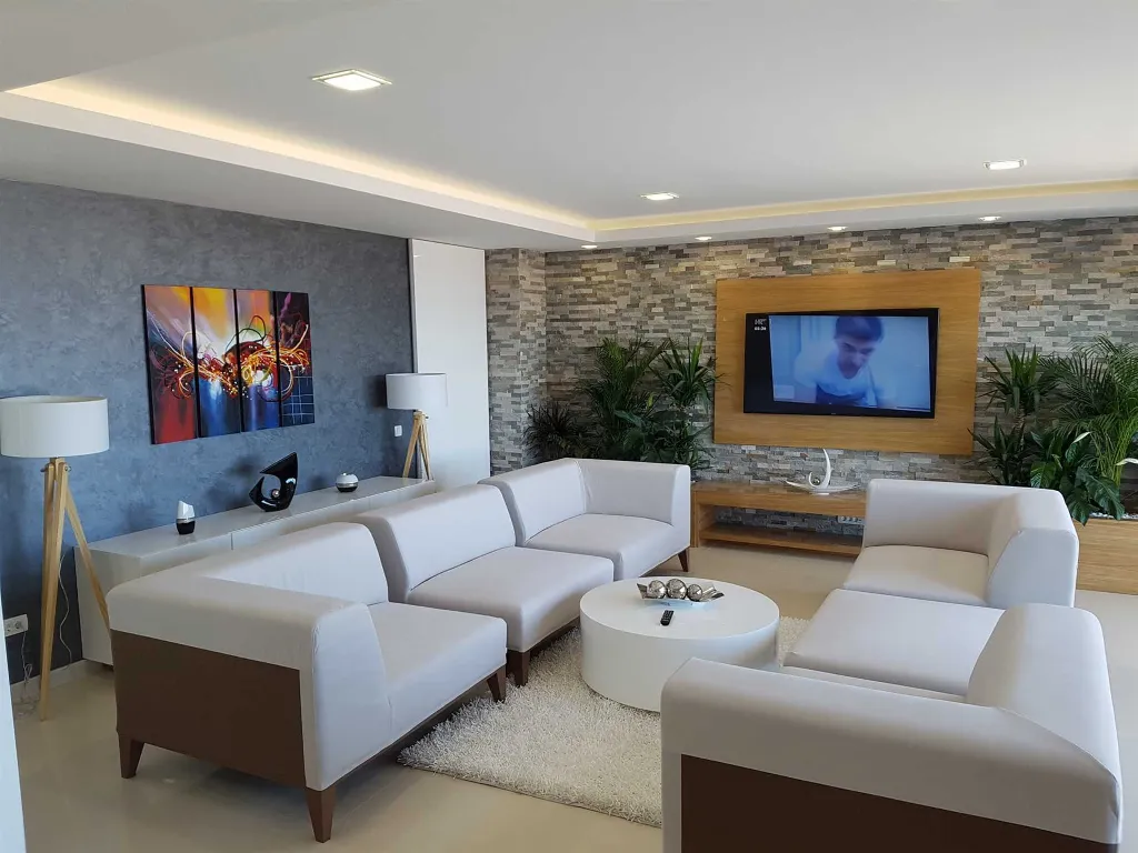 Contemporary Villa with Infinity Pool in Makarska