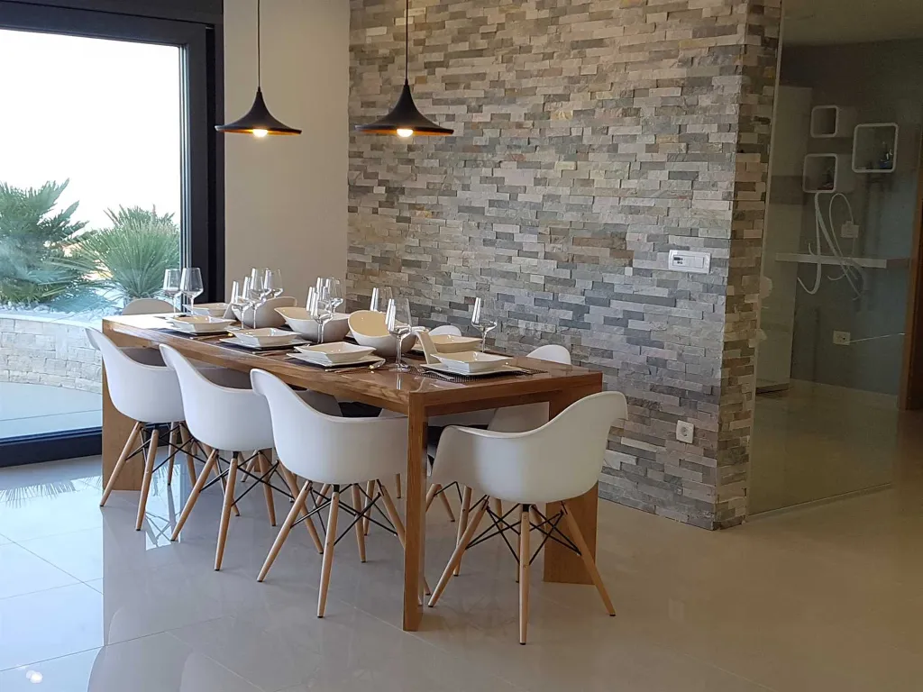 Contemporary Villa with Infinity Pool in Makarska