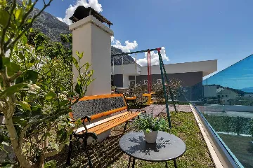 Contemporary Villa with Infinity Pool in Makarska