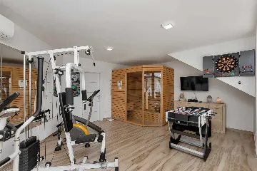 Contemporary Villa with Infinity Pool in Makarska