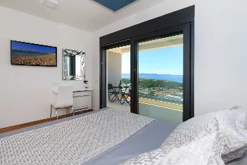 Spacious Seven-Bedroom Villa with Pools in Makarska