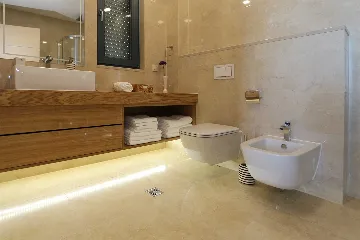 Spacious Seven-Bedroom Villa with Pools in Makarska