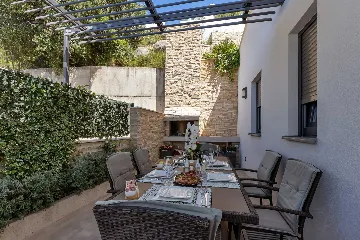 Spacious Seven-Bedroom Villa with Pools in Makarska