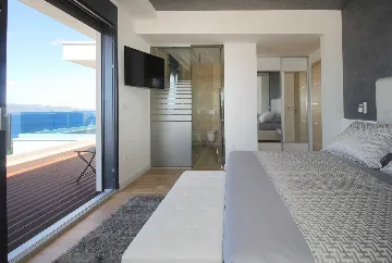 Spacious Seven-Bedroom Villa with Pools in Makarska