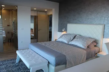 Spacious Seven-Bedroom Villa with Pools in Makarska