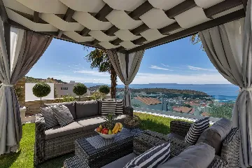 Spacious Seven-Bedroom Villa with Pools in Makarska