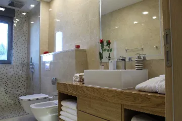 Spacious Seven-Bedroom Villa with Pools in Makarska