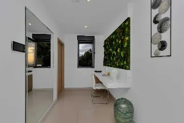 Spacious Seven-Bedroom Villa with Pools in Makarska