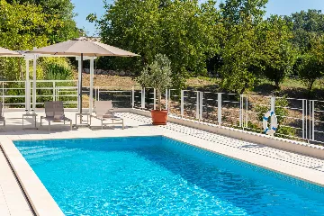 Modern 5-Bedroom Villa with Pool in Režanci