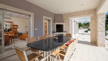 Modern 5-Bedroom Villa with Pool in Režanci