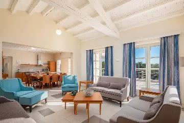 Modern 5-Bedroom Villa with Pool in Režanci