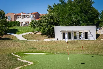 Modern Five-Bedroom Villa Retreat in Režanci