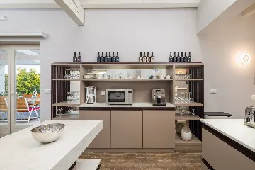 Modern Villa with Heated Pool in Režanci