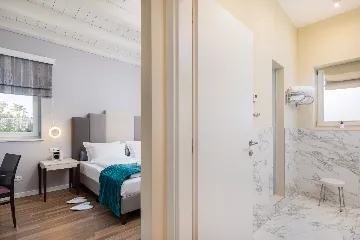 Modern Villa with Heated Pool in Režanci