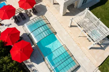 Modern Villa with Heated Pool in Režanci