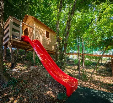 Modern Villa with Heated Pool in Režanci