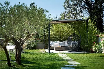 Family Villa with Pool, Tennis & Spa near Krnica