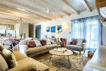 Family Villa with Pool, Tennis & Spa near Krnica