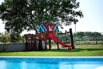 Family Villa with Pool, Tennis & Spa near Krnica