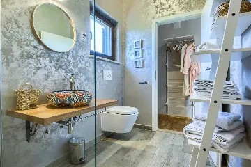 Family Villa with Pool, Tennis & Spa near Krnica