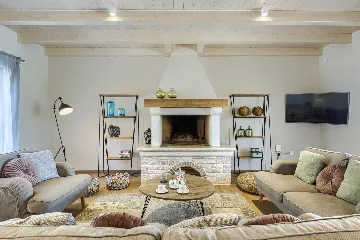 Family Villa with Pool, Tennis & Spa near Krnica