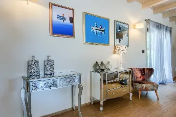 Family Villa with Pool, Tennis & Spa near Krnica