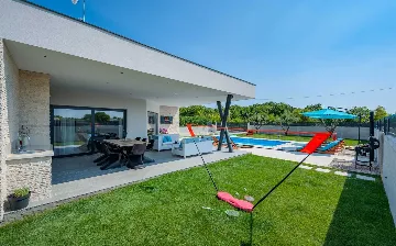 Family Villa with Heated Pool in Krnica