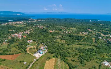 Family Villa with Heated Pool in Krnica