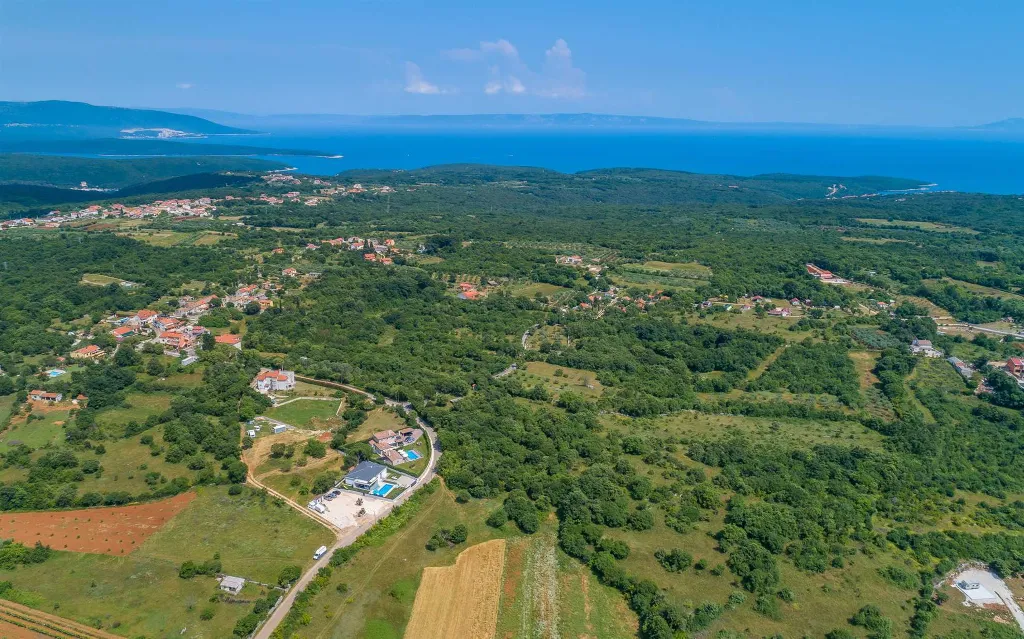 Family Villa with Heated Pool in Krnica