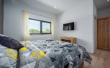 Family Villa with Heated Pool in Krnica