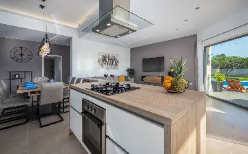 Family Villa with Heated Pool in Krnica