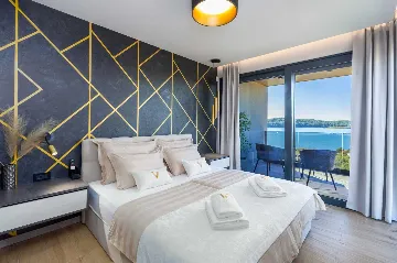 Modern 5-Bedroom Villa with Pool in Medulin