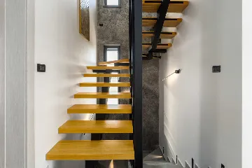 Modern 5-Bedroom Villa with Pool in Medulin