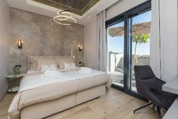 Modern 5-Bedroom Villa with Pool in Medulin