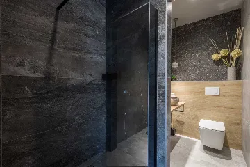 Modern 5-Bedroom Villa with Pool in Medulin