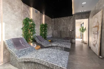 Modern 5-Bedroom Villa with Pool in Medulin