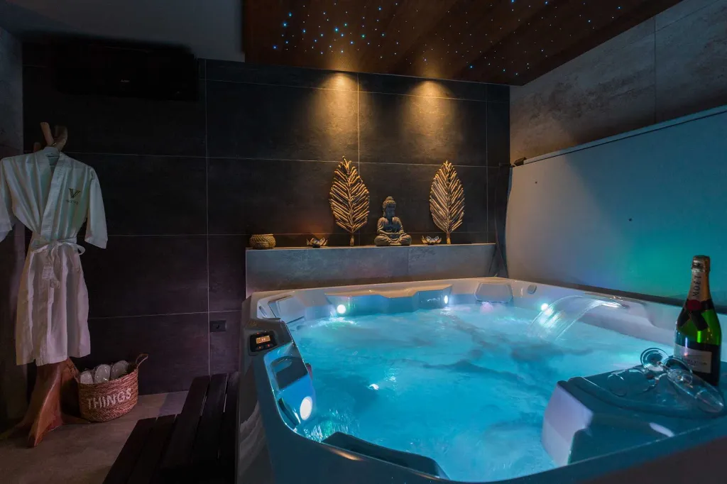 Modern 5-Bedroom Villa with Pool in Medulin