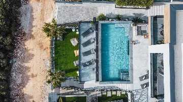 Modern 5-Bedroom Villa with Pool in Medulin