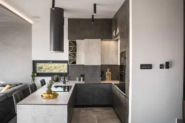 Modern 5-Bedroom Villa with Pool in Medulin