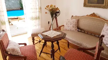 Seafront Heritage Villa With Pool in Orebić