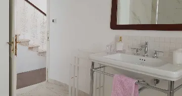 Seafront Heritage Villa With Pool in Orebić